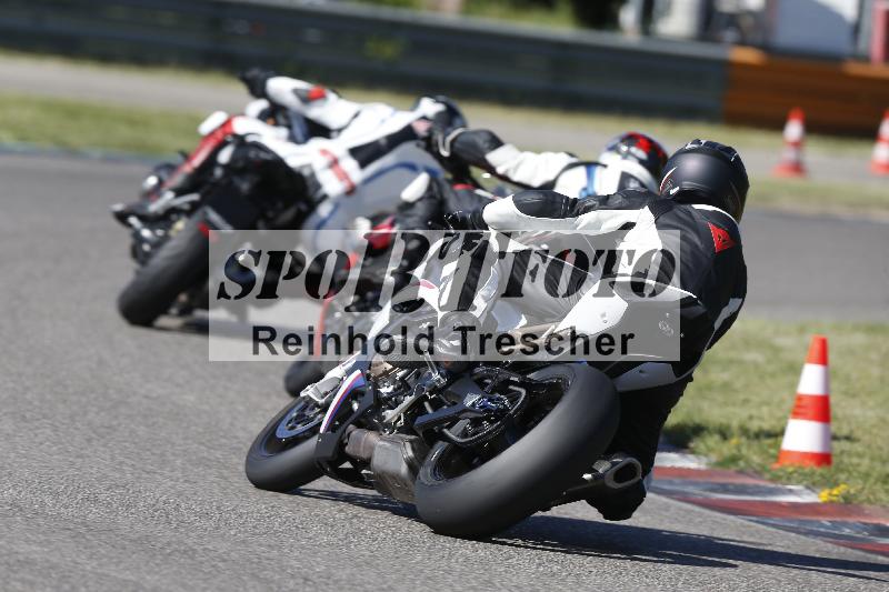 Archiv-2025/16 16.05.2025 PROMAX ADR/Gruppe gruen/unklar